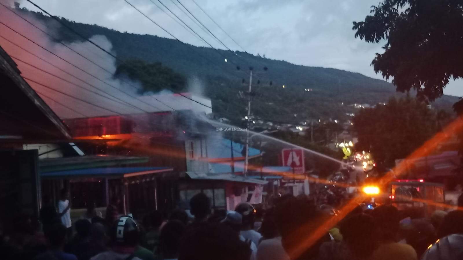 Kebakaran Hebat di Kawasan Pemukiman Kampung Baru Luwuk