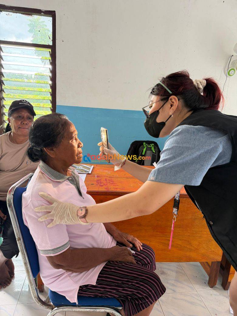 Menjemput Harapan ke Pelosok Lembata; Reportase Kegiatan Skrining Katarak RS Bukit Lewoleba